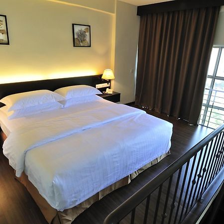 Ernes Hotel Perai Eksteriør bilde